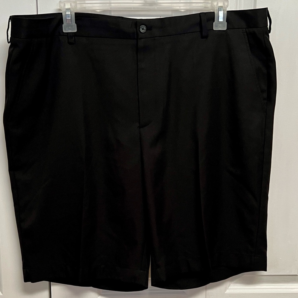 Greg Norman Collection Black Flat Front Golf Microfiber Shorts Size 42
